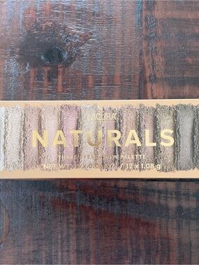 Lacura Naturals "Three" Eyeshadow Palette, NIB